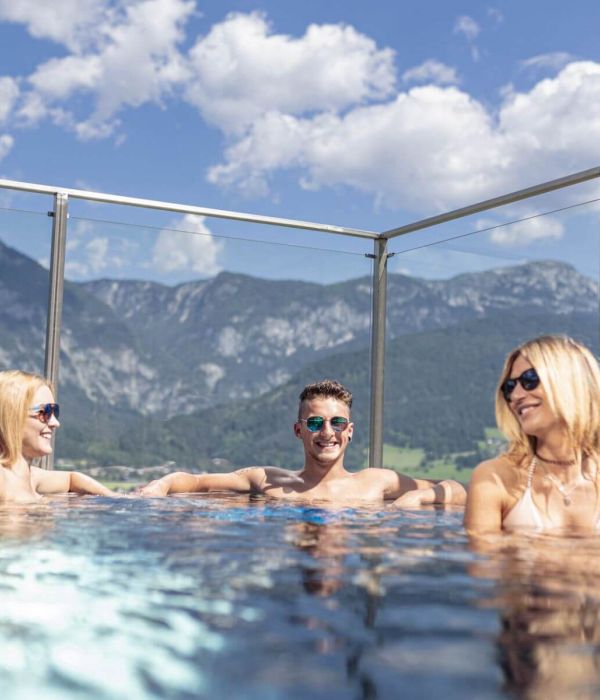 Entspannen im Pool - Bergresort Hauser Kaibling